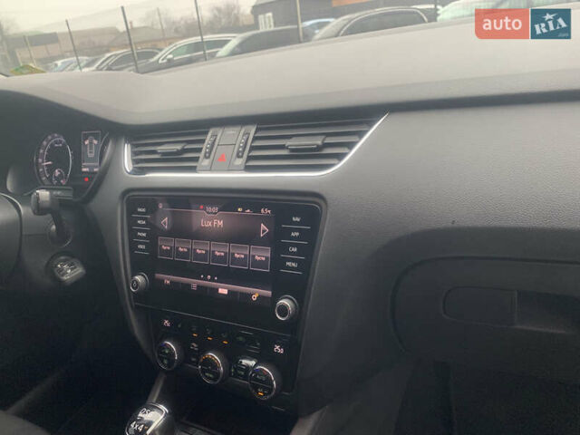 Чорний Шкода Октавія, об'ємом двигуна 1.97 л та пробігом 259 тис. км за 14500 $, фото 26 на Automoto.ua