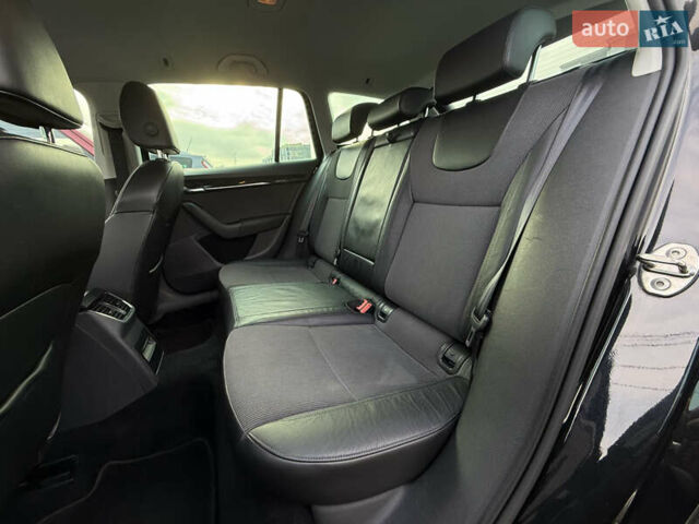 Чорний Шкода Октавія, об'ємом двигуна 2 л та пробігом 227 тис. км за 13999 $, фото 23 на Automoto.ua