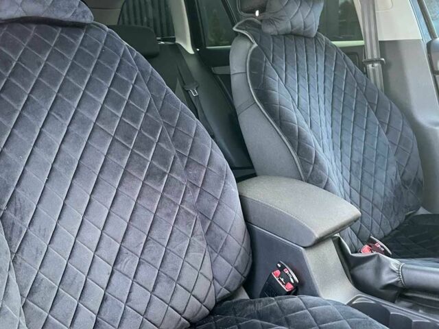 Чорний Шкода Октавія, об'ємом двигуна 2 л та пробігом 255 тис. км за 13900 $, фото 22 на Automoto.ua