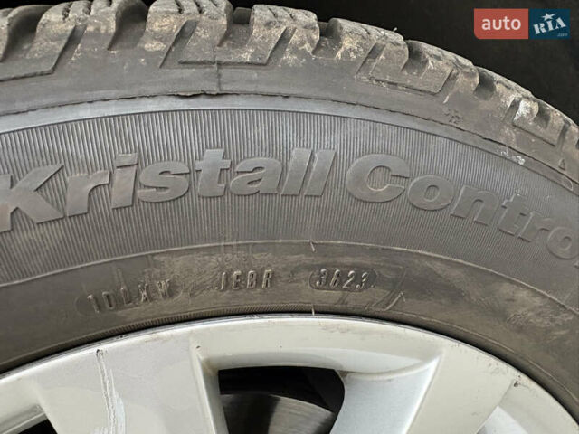 Черный Шкода Октавия, объемом двигателя 1.6 л и пробегом 217 тыс. км за 14500 $, фото 25 на Automoto.ua