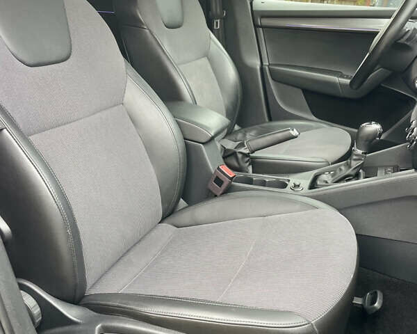 Черный Шкода Октавия, объемом двигателя 1.97 л и пробегом 199 тыс. км за 16700 $, фото 51 на Automoto.ua