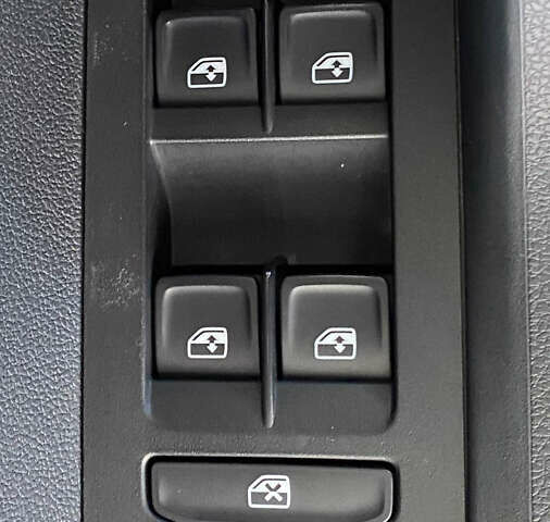 Чорний Шкода Октавія, об'ємом двигуна 1.6 л та пробігом 154 тис. км за 17950 $, фото 16 на Automoto.ua