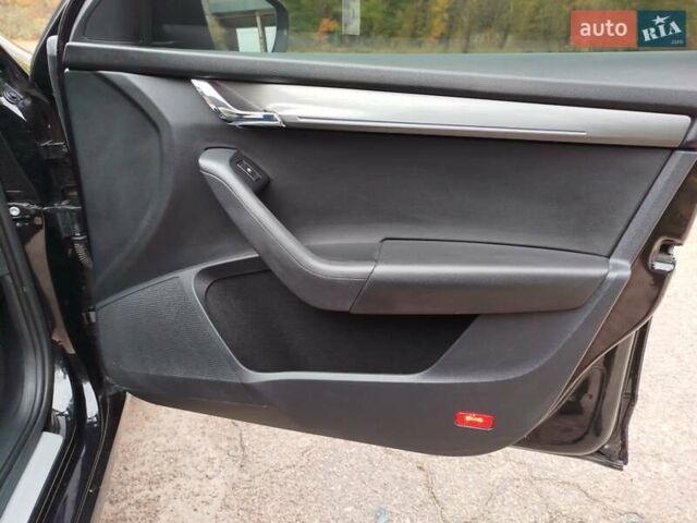 Чорний Шкода Октавія, об'ємом двигуна 1.97 л та пробігом 232 тис. км за 16500 $, фото 14 на Automoto.ua