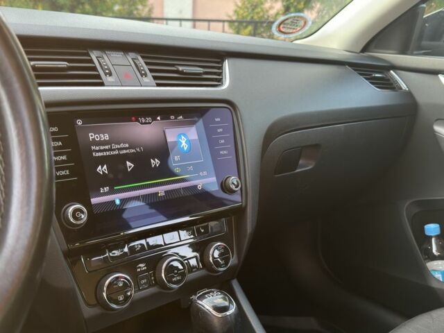 Черный Шкода Октавия, объемом двигателя 1.6 л и пробегом 246 тыс. км за 13000 $, фото 12 на Automoto.ua