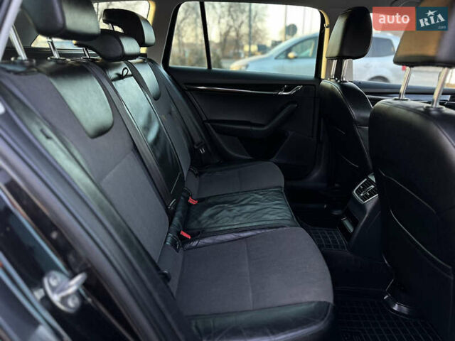 Черный Шкода Октавия, объемом двигателя 1.6 л и пробегом 212 тыс. км за 14000 $, фото 43 на Automoto.ua