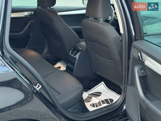 Черный Шкода Октавия, объемом двигателя 2 л и пробегом 241 тыс. км за 15850 $, фото 28 на Automoto.ua