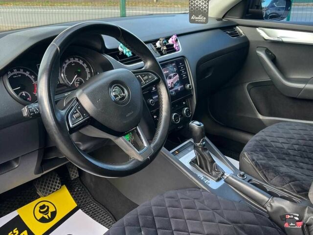 Чорний Шкода Октавія, об'ємом двигуна 2 л та пробігом 255 тис. км за 13900 $, фото 7 на Automoto.ua