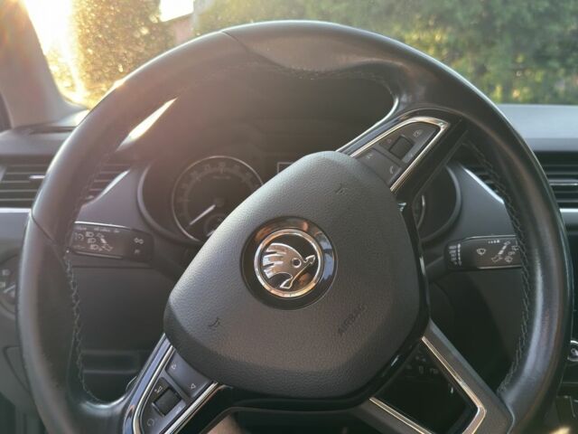 Черный Шкода Октавия, объемом двигателя 1.6 л и пробегом 246 тыс. км за 13000 $, фото 11 на Automoto.ua