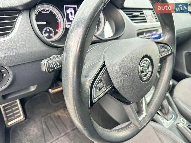 Чорний Шкода Октавія, об'ємом двигуна 1.6 л та пробігом 171 тис. км за 14900 $, фото 9 на Automoto.ua