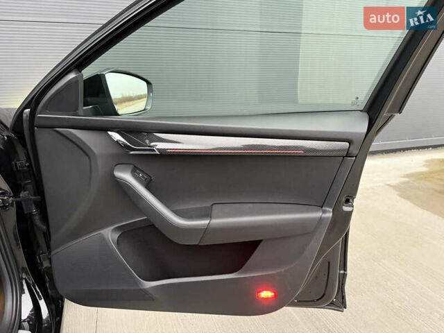 Чорний Шкода Октавія, об'ємом двигуна 2 л та пробігом 220 тис. км за 16999 $, фото 36 на Automoto.ua