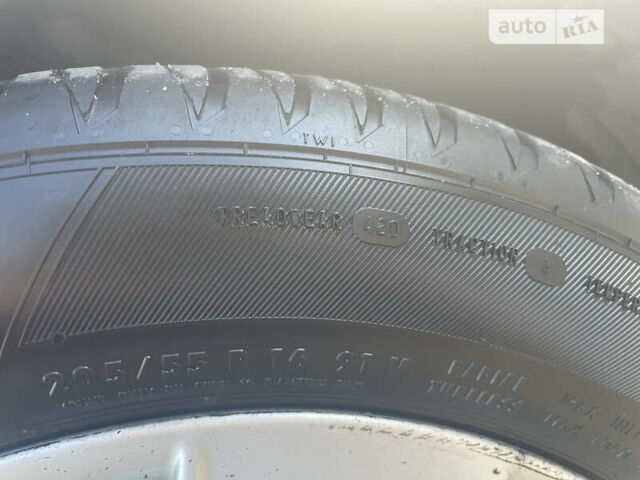 Черный Шкода Октавия, объемом двигателя 2.01 л и пробегом 225 тыс. км за 15000 $, фото 10 на Automoto.ua