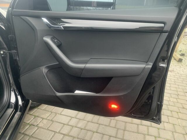 Черный Шкода Октавия, объемом двигателя 2 л и пробегом 259 тыс. км за 14500 $, фото 10 на Automoto.ua