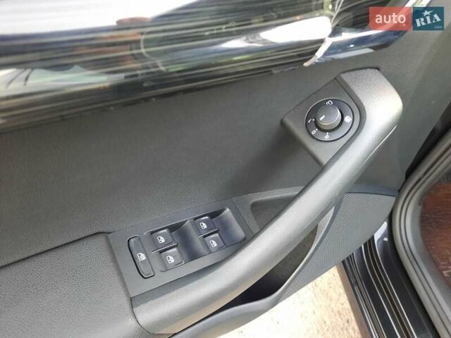 Черный Шкода Октавия, объемом двигателя 1.6 л и пробегом 192 тыс. км за 17800 $, фото 41 на Automoto.ua