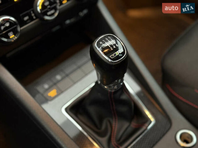Чорний Шкода Октавія, об'ємом двигуна 2 л та пробігом 220 тис. км за 16999 $, фото 23 на Automoto.ua