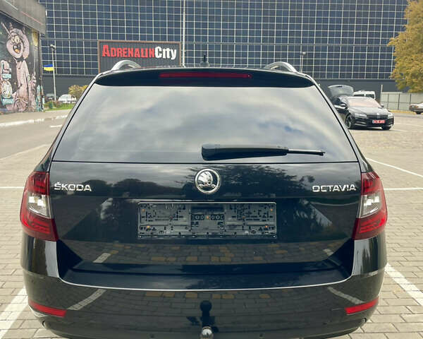 Черный Шкода Октавия, объемом двигателя 1.97 л и пробегом 199 тыс. км за 16700 $, фото 6 на Automoto.ua