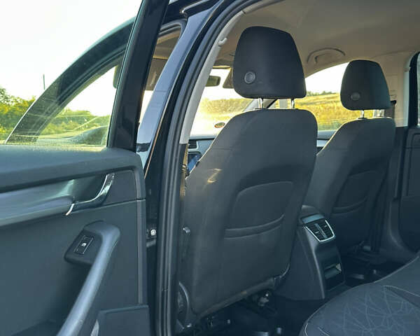 Шкода Октавия 2018 в Киеве на Automoto.ua Черный Шкода Октавия, объемом двигателя 1.6 л и пробегом 246 тыс. км за 13000 $, фото 9 на Automoto.ua