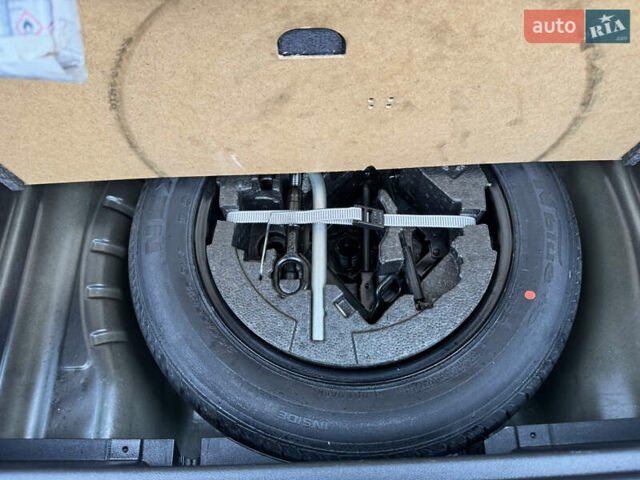 Черный Шкода Октавия, объемом двигателя 1.6 л и пробегом 175 тыс. км за 14900 $, фото 17 на Automoto.ua