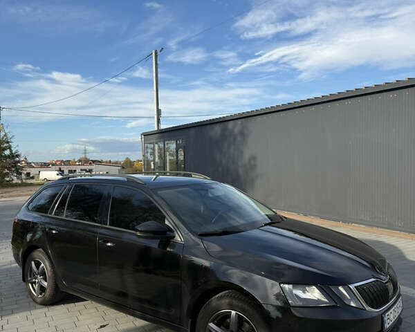Шкода Октавия 2019 в Львове на Automoto.ua Черный Шкода Октавия, объемом двигателя 1.97 л и пробегом 258 тыс. км за 15600 $, фото 8 на Automoto.ua