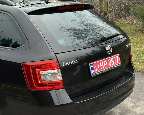 Черный Шкода Октавия, объемом двигателя 1.6 л и пробегом 204 тыс. км за 15200 $, фото 11 на Automoto.ua