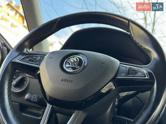 Чорний Шкода Октавія, об'ємом двигуна 2 л та пробігом 218 тис. км за 15299 $, фото 105 на Automoto.ua