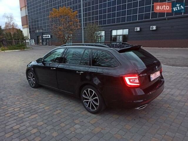 Черный Шкода Октавия, объемом двигателя 2 л и пробегом 238 тыс. км за 18200 $, фото 2 на Automoto.ua