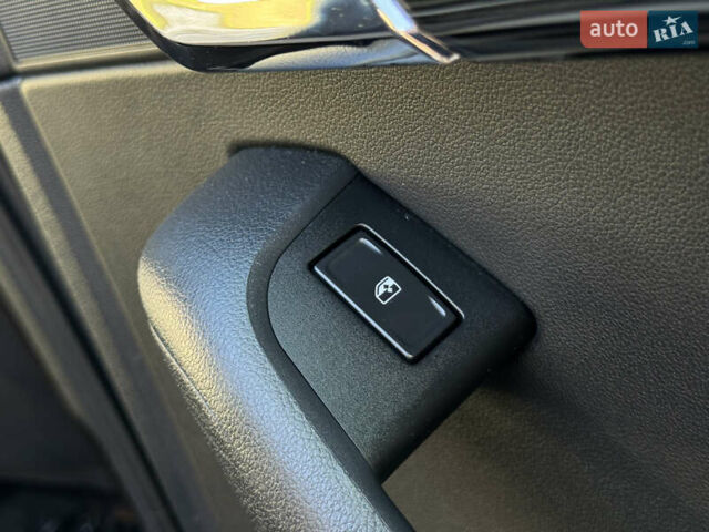 Чорний Шкода Октавія, об'ємом двигуна 2 л та пробігом 218 тис. км за 15299 $, фото 147 на Automoto.ua