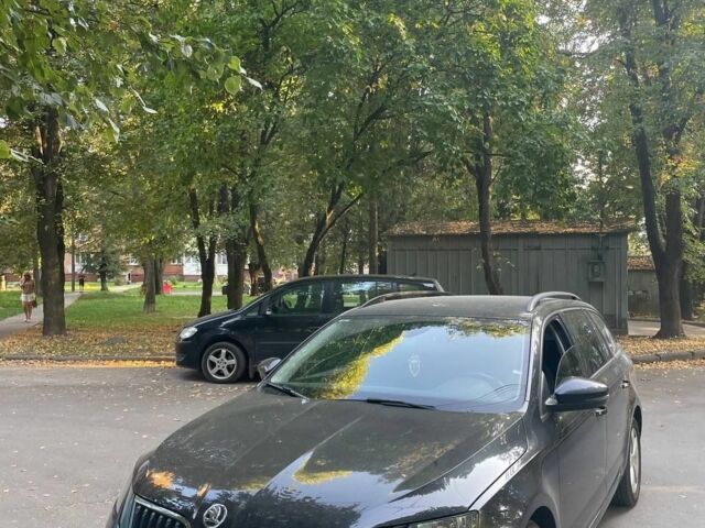 Черный Шкода Октавия, объемом двигателя 1.6 л и пробегом 258 тыс. км за 12800 $, фото 5 на Automoto.ua