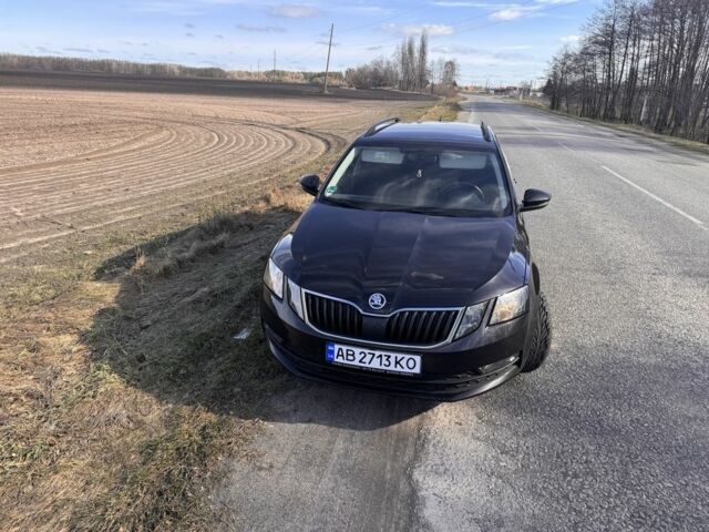 Чорний Шкода Октавія, об'ємом двигуна 1.6 л та пробігом 199 тис. км за 15000 $, фото 3 на Automoto.ua