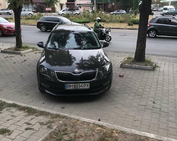 Шкода Октавия 2019 в Николаеве на Automoto.ua Черный Шкода Октавия, объемом двигателя 1.6 л и пробегом 226 тыс. км за 15300 $, фото 6 на Automoto.ua