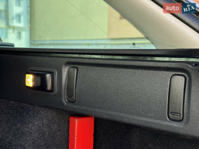 Чорний Шкода Октавія, об'ємом двигуна 2 л та пробігом 218 тис. км за 15299 $, фото 155 на Automoto.ua