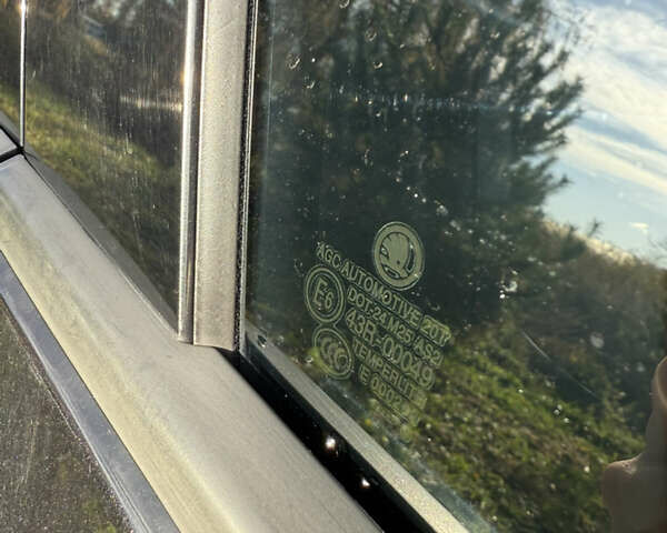 Шкода Октавия 2019 в Львове на Automoto.ua Черный Шкода Октавия, объемом двигателя 1.97 л и пробегом 258 тыс. км за 15600 $, фото 7 на Automoto.ua