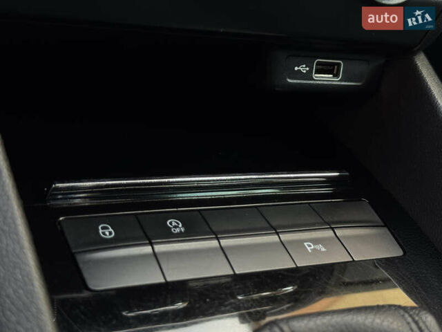 Чорний Шкода Октавія, об'ємом двигуна 2 л та пробігом 218 тис. км за 15299 $, фото 109 на Automoto.ua