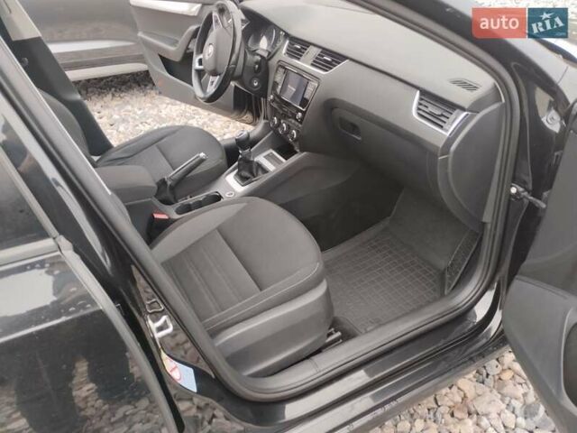 Черный Шкода Октавия, объемом двигателя 1.6 л и пробегом 220 тыс. км за 12350 $, фото 11 на Automoto.ua