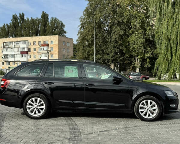Чорний Шкода Октавія, об'ємом двигуна 1.97 л та пробігом 213 тис. км за 17499 $, фото 3 на Automoto.ua