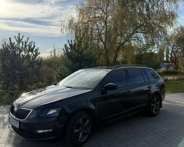 Шкода Октавия 2019 в Львове на Automoto.ua Черный Шкода Октавия, объемом двигателя 1.97 л и пробегом 258 тыс. км за 15600 $, фото 1 на Automoto.ua