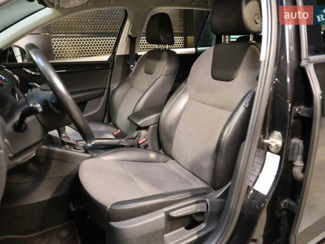 Черный Шкода Октавия, объемом двигателя 1.97 л и пробегом 279 тыс. км за 14900 $, фото 16 на Automoto.ua