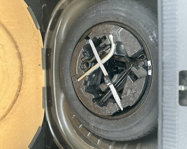 Черный Шкода Октавия, объемом двигателя 1.6 л и пробегом 144 тыс. км за 15750 $, фото 12 на Automoto.ua