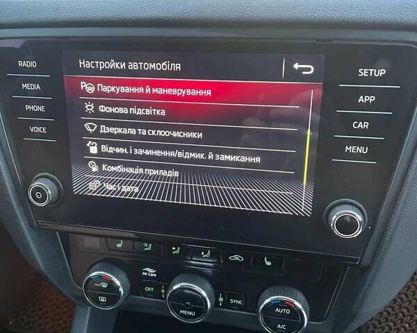 Чорний Шкода Октавія, об'ємом двигуна 1.5 л та пробігом 245 тис. км за 11805 $, фото 8 на Automoto.ua