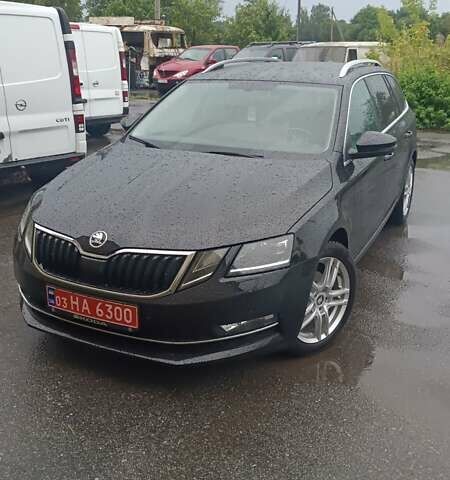 Чорний Шкода Октавія, об'ємом двигуна 1.5 л та пробігом 245 тис. км за 11805 $, фото 17 на Automoto.ua
