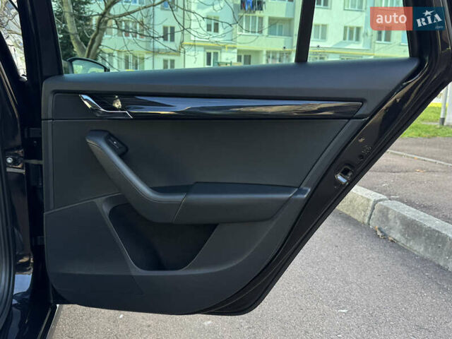 Чорний Шкода Октавія, об'ємом двигуна 2 л та пробігом 218 тис. км за 15299 $, фото 146 на Automoto.ua