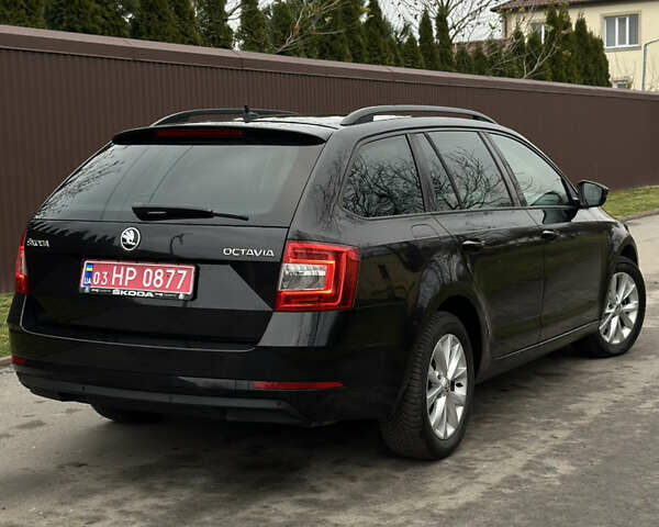 Черный Шкода Октавия, объемом двигателя 1.6 л и пробегом 204 тыс. км за 15200 $, фото 6 на Automoto.ua