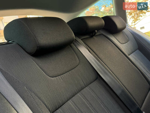 Чорний Шкода Октавія, об'ємом двигуна 2 л та пробігом 218 тис. км за 15299 $, фото 158 на Automoto.ua