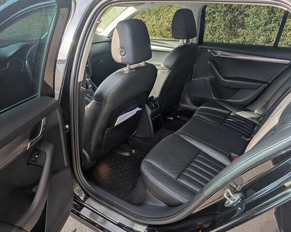 Чорний Шкода Октавія, об'ємом двигуна 1.97 л та пробігом 185 тис. км за 17999 $, фото 8 на Automoto.ua