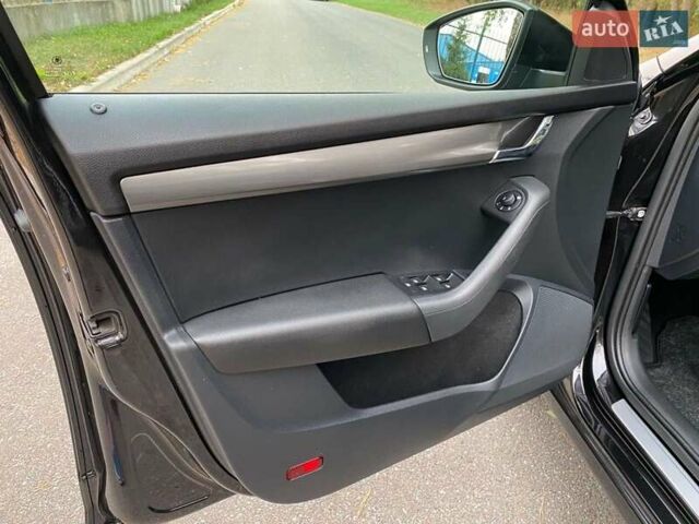 Чорний Шкода Октавія, об'ємом двигуна 1.97 л та пробігом 215 тис. км за 17500 $, фото 27 на Automoto.ua