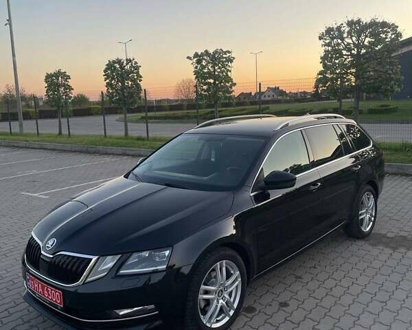 Чорний Шкода Октавія, об'ємом двигуна 1.5 л та пробігом 245 тис. км за 11805 $, фото 13 на Automoto.ua