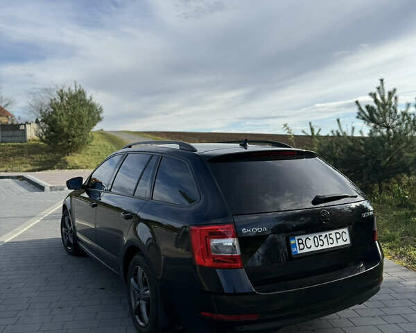 Шкода Октавия 2019 в Львове на Automoto.ua Черный Шкода Октавия, объемом двигателя 1.97 л и пробегом 258 тыс. км за 15600 $, фото 4 на Automoto.ua