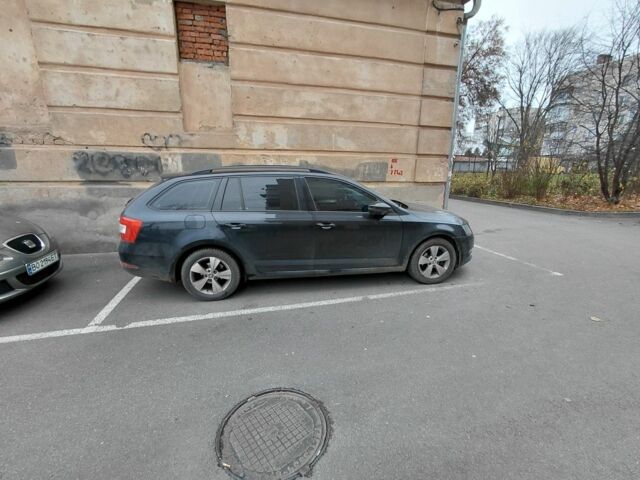 Черный Шкода Октавия, объемом двигателя 1.6 л и пробегом 258 тыс. км за 12800 $, фото 2 на Automoto.ua