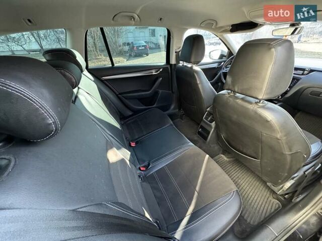 Черный Шкода Октавия, объемом двигателя 2 л и пробегом 214 тыс. км за 16400 $, фото 9 на Automoto.ua