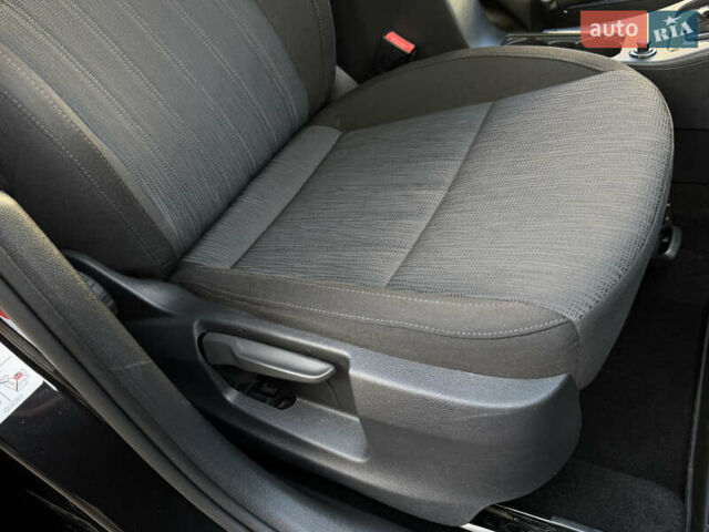 Чорний Шкода Октавія, об'ємом двигуна 2 л та пробігом 218 тис. км за 15299 $, фото 128 на Automoto.ua