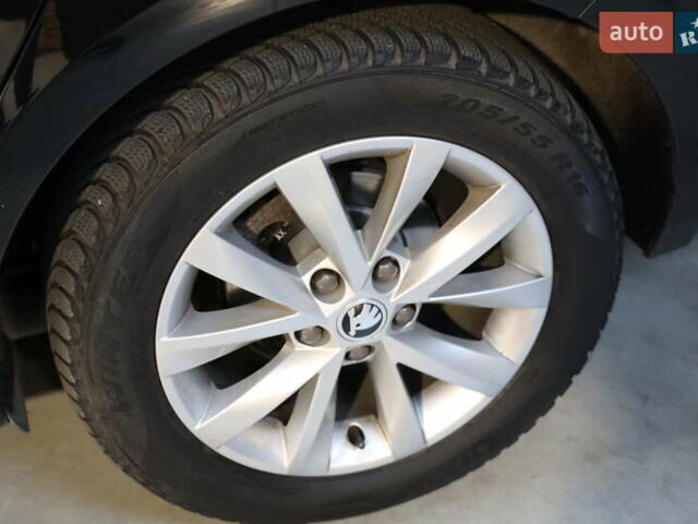 Черный Шкода Октавия, объемом двигателя 1.97 л и пробегом 279 тыс. км за 14900 $, фото 8 на Automoto.ua